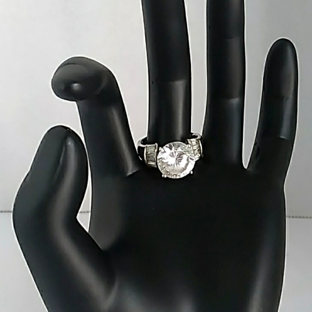 Statement Ring Round Cut Cubic‎ Zirconia CZ Cocktail Ring Silver